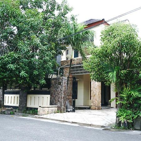 绿色泗水伊斯兰家常旅馆公寓 外观 照片