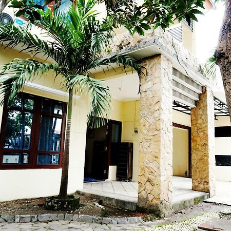 绿色泗水伊斯兰家常旅馆公寓 外观 照片